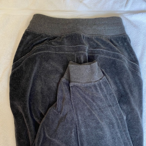 Lululemon velour sweatsuit - Picture 9 of 9